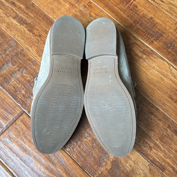 Cole Haan Women’s Stassi Suede Chain Loafers, size 9 - Picture 6 of 9